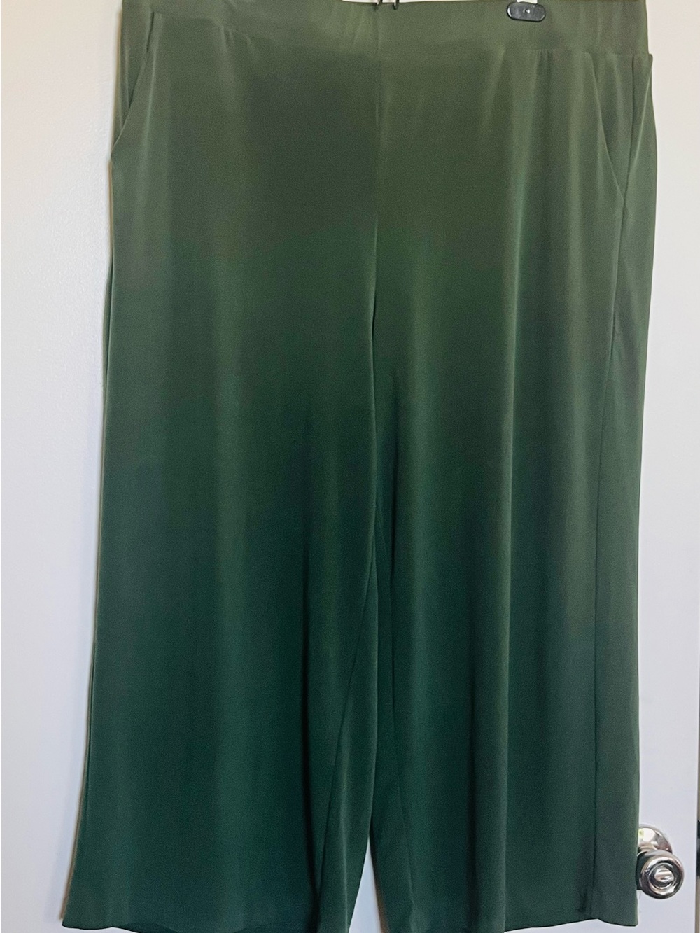 Torrid Olive Green Stretch Cropped Wide Leg Pants Size 2X